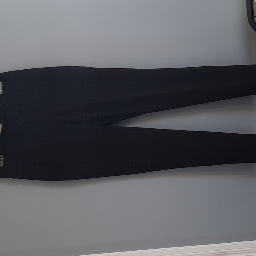 Up! Luxury Brand Pants ~ Size 8